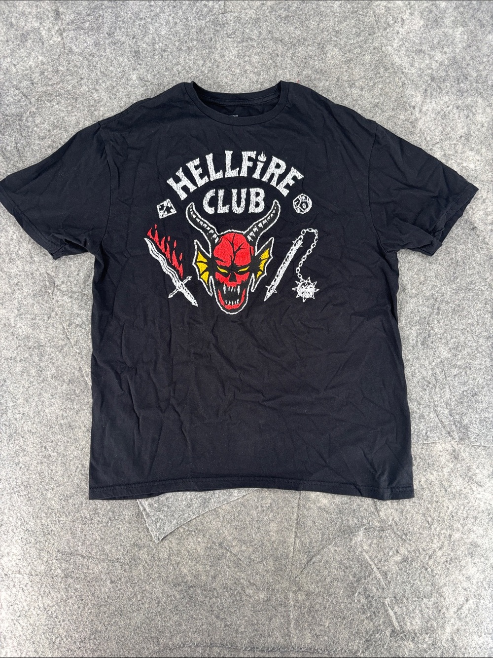 Hellfire Club Shirt Large Netflix Stranger Things